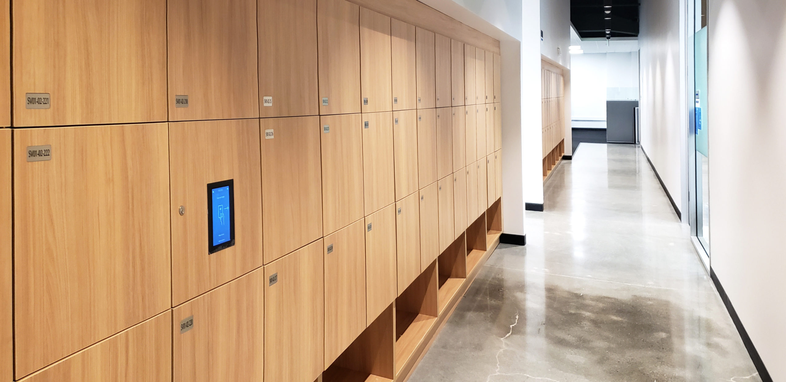 Athletic Arena Smart Locker Rental Applications - MetraModo