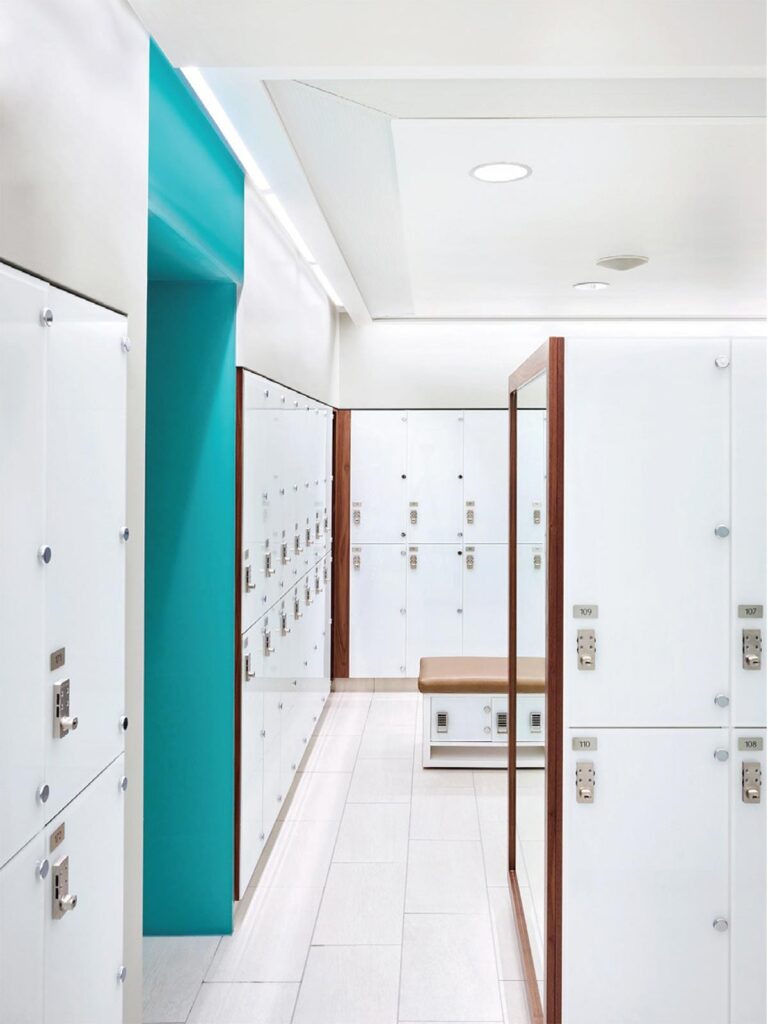 Hollyburn Fitness | Women’s Locker Room