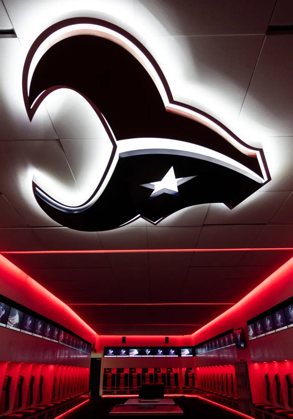 Houston-Texans-Football-Locker-Room-26-1