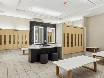 LA Fitness Club Studio